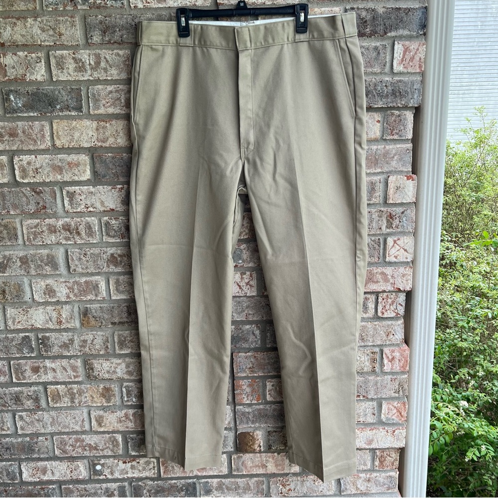 🍒💣 Dickies tan work pants